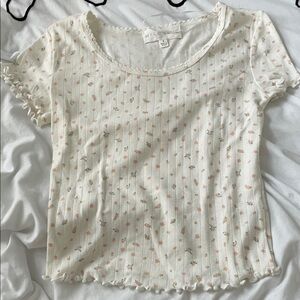 Willow & Tree White Floral Short Sleeve Top